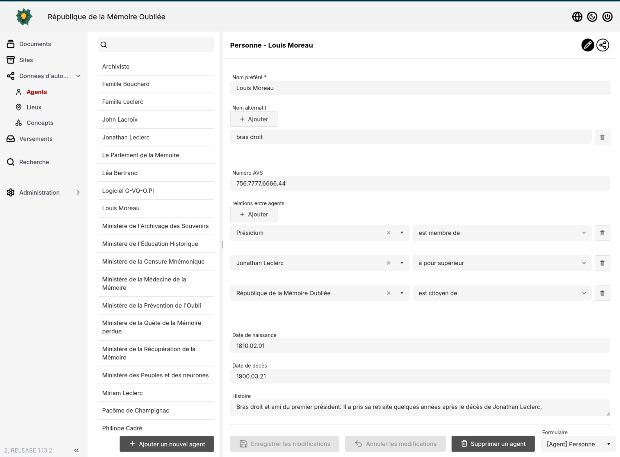 Liste (d'acteurs) dans la colonne centrale